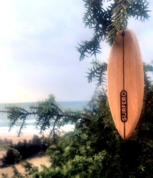 Wooden keychain for shortboard - Handmade surfing accessory Italy